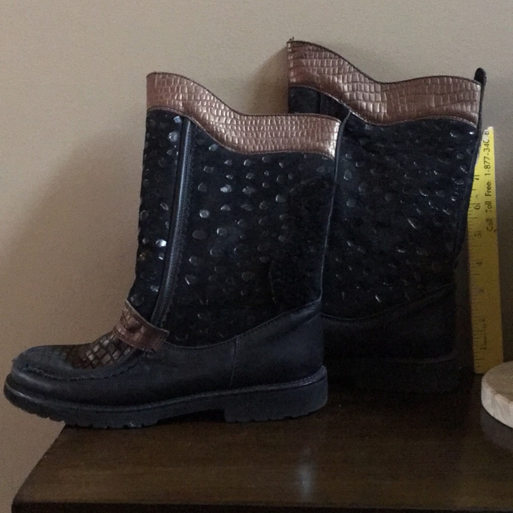 Or Marco London sz 37 Black w/ gold mid calf boots